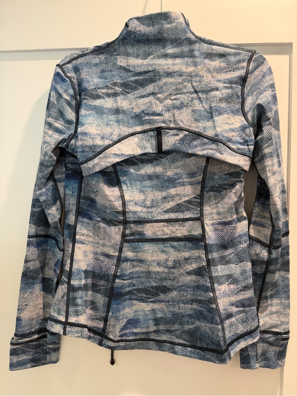 Lululemon Define Zip Up Jacket - Picture 2 of 4